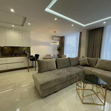 Apartments Vip Avalon Львів Екстер'єр фото